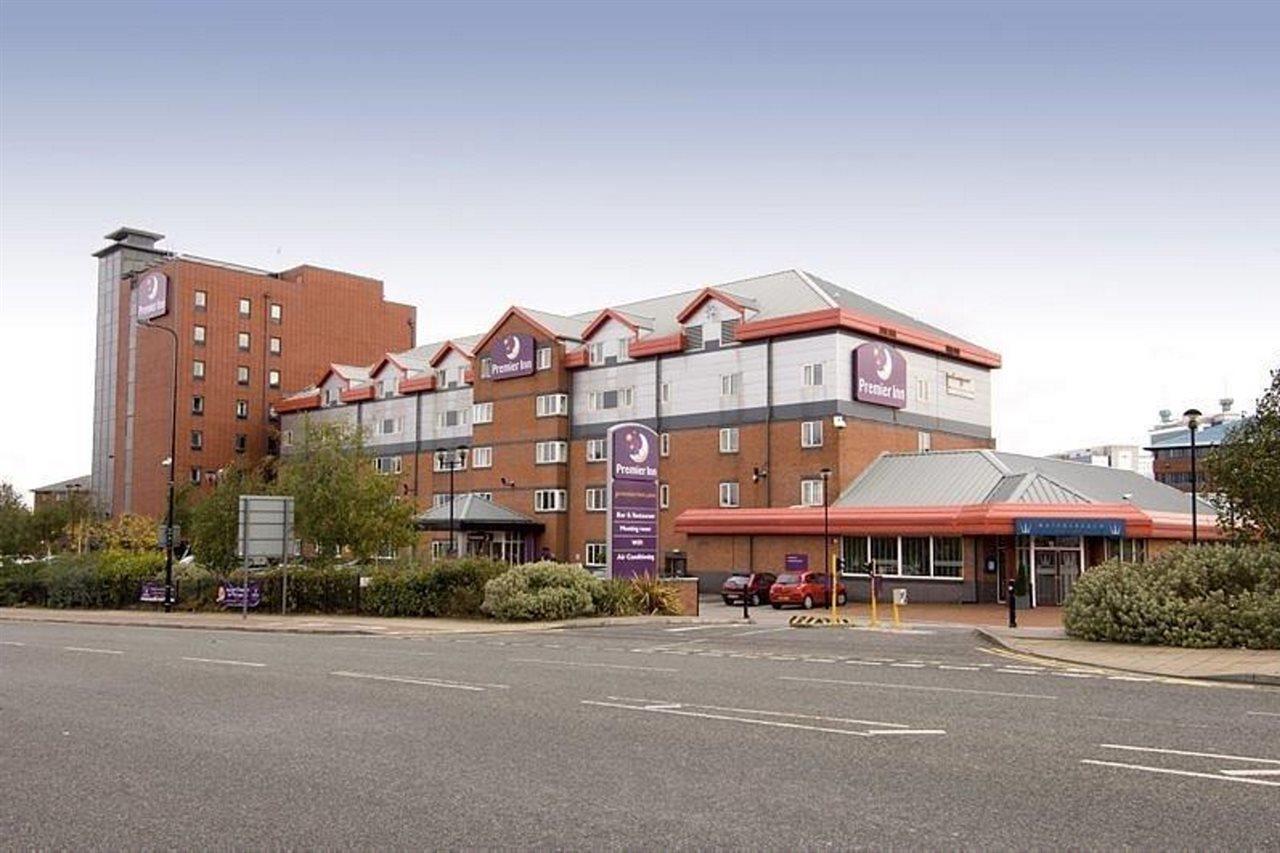 Premier Inn Manchester Old Trafford Salford (Greater Manchester) Exterior foto